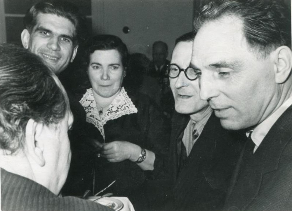 Grupifoto. Nigul Espe, Mart Martson, teadmata, Voldemar Erm, Alfred KongoEesti Kunstimuuseum EKM j 56071 FK 1361
